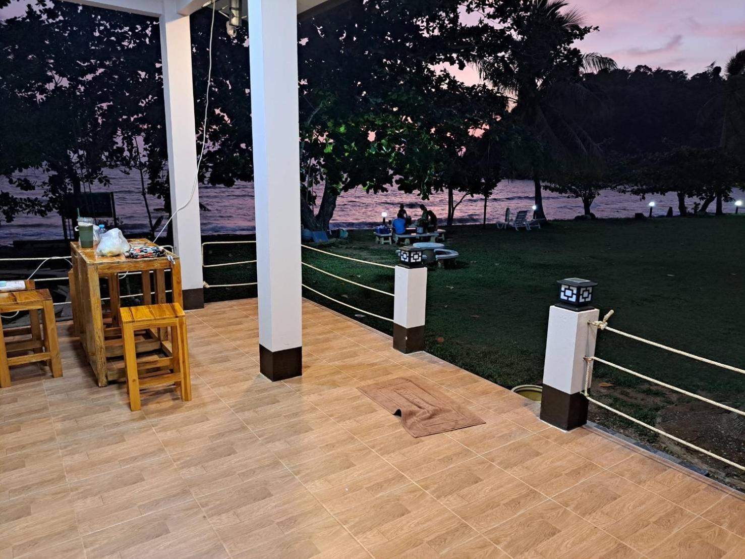 Lomtalay Resort Trat Laem Ngop Екстериор снимка