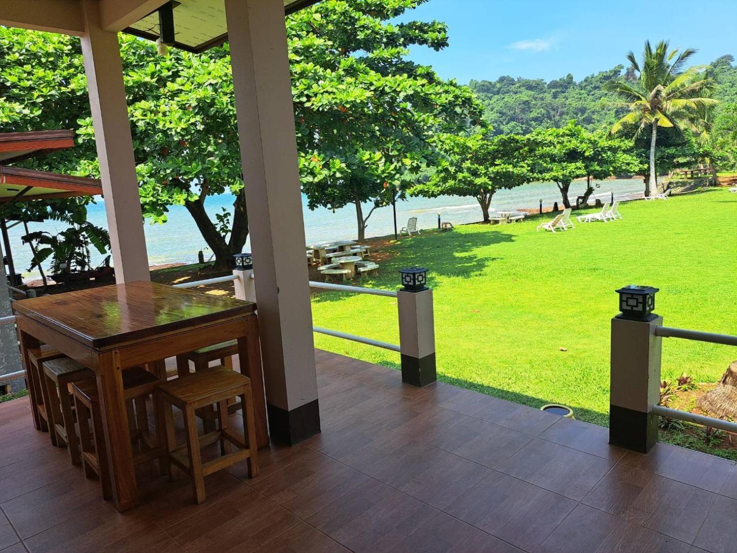 Lomtalay Resort Trat Laem Ngop Екстериор снимка