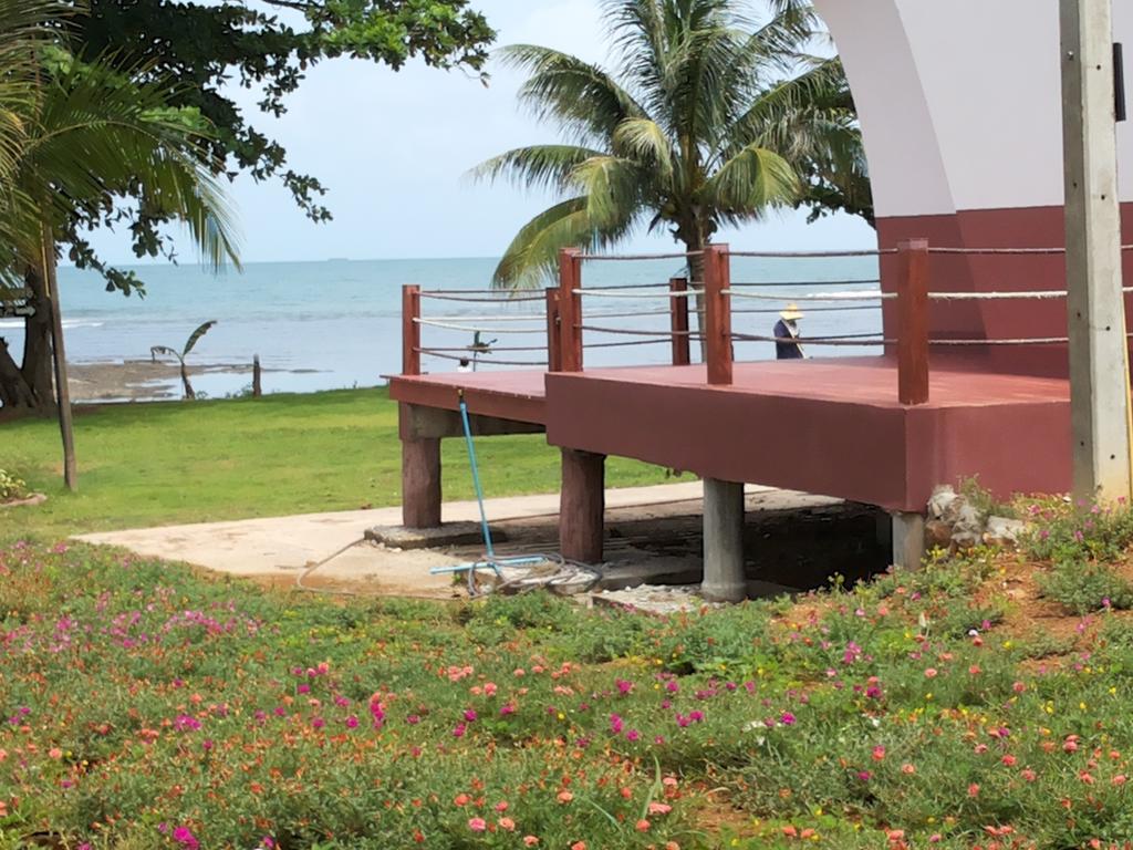 Lomtalay Resort Trat Laem Ngop Екстериор снимка