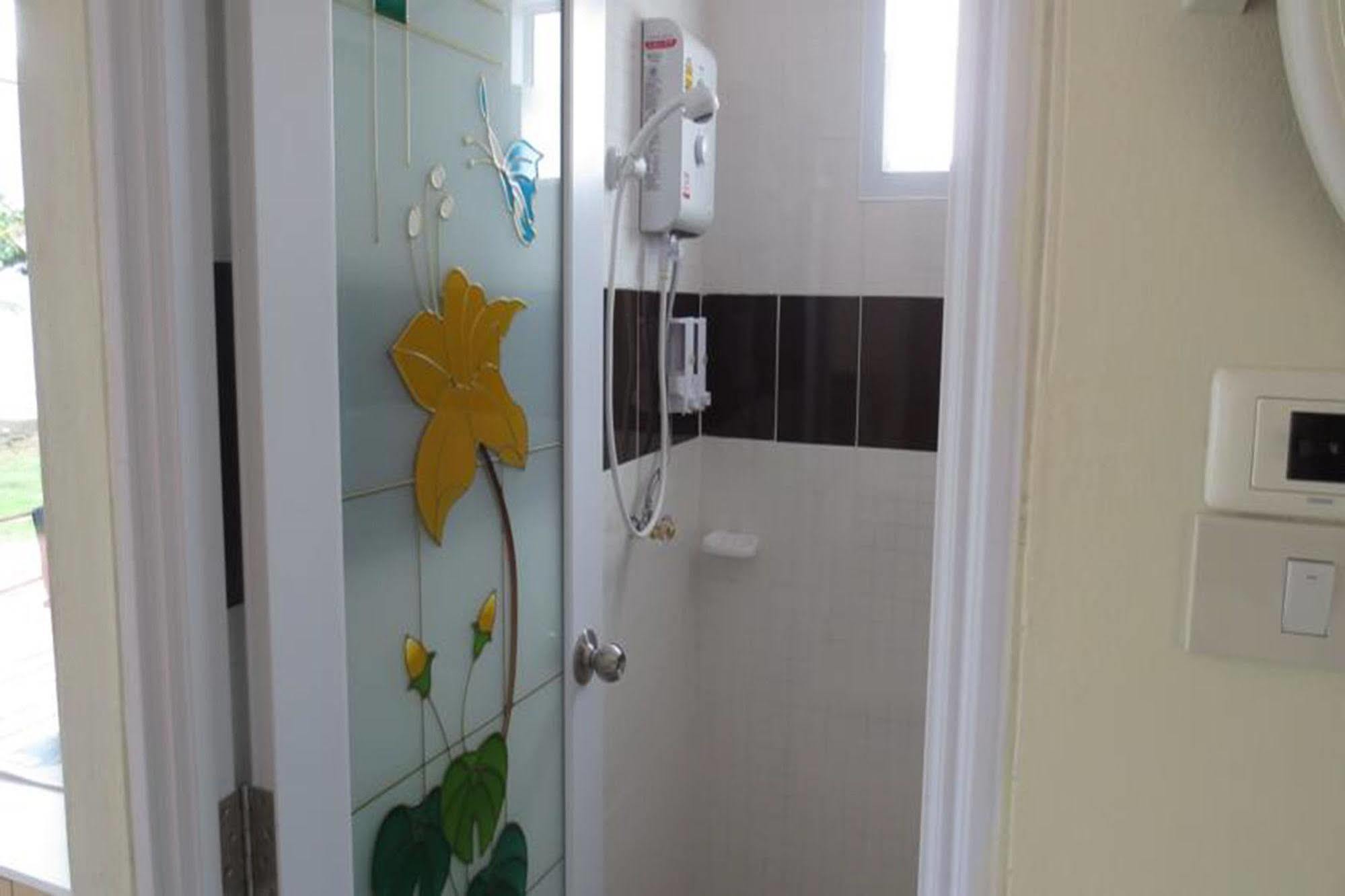 Lomtalay Resort Trat Laem Ngop Екстериор снимка